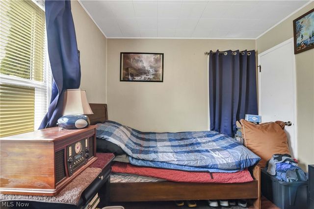 12820 Longmead Avenue, Cleveland, OH 44135