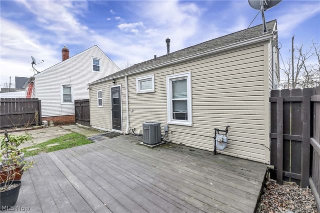 12820 Longmead Avenue, Cleveland, OH 44135