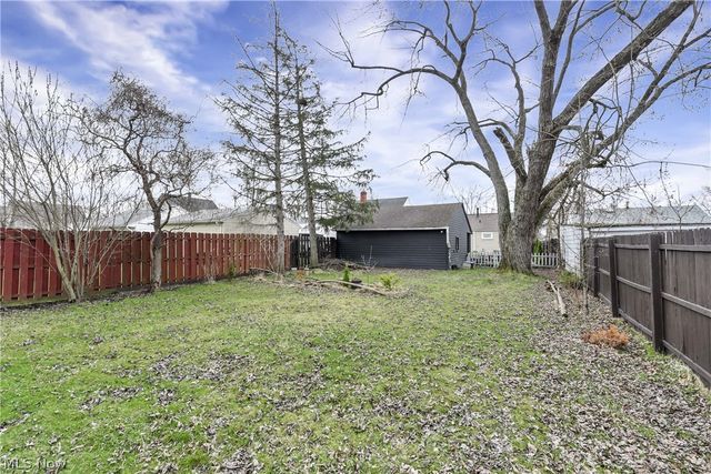 12820 Longmead Avenue, Cleveland, OH 44135