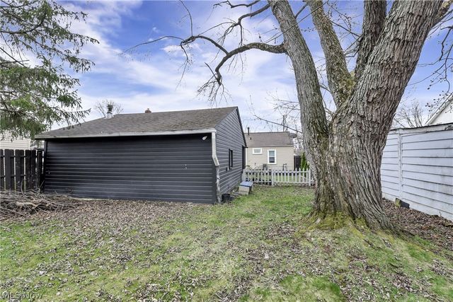 12820 Longmead Avenue, Cleveland, OH 44135