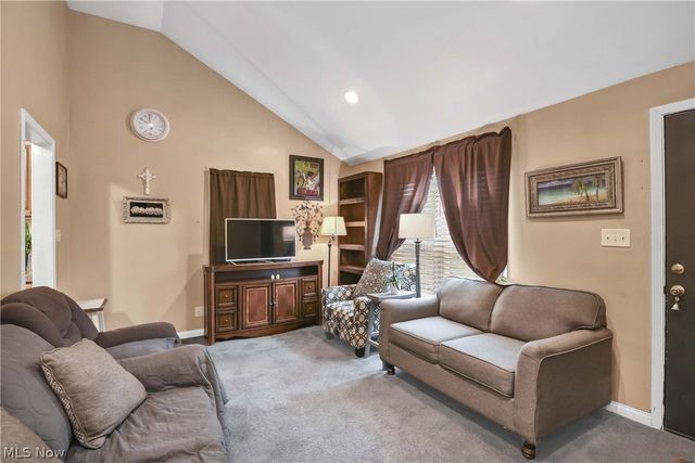 12820 Longmead Avenue, Cleveland, OH 44135