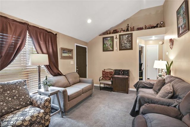 12820 Longmead Avenue, Cleveland, OH 44135