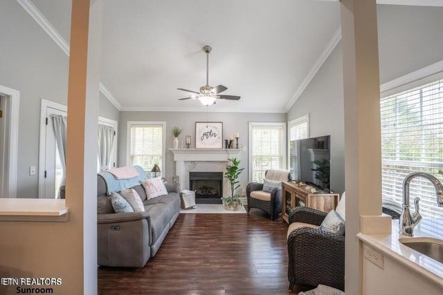 29 Broadleaf Place, Crossville, TN 38555