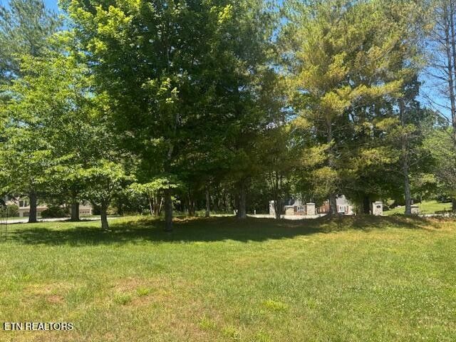 29 Broadleaf Place, Crossville, TN 38555