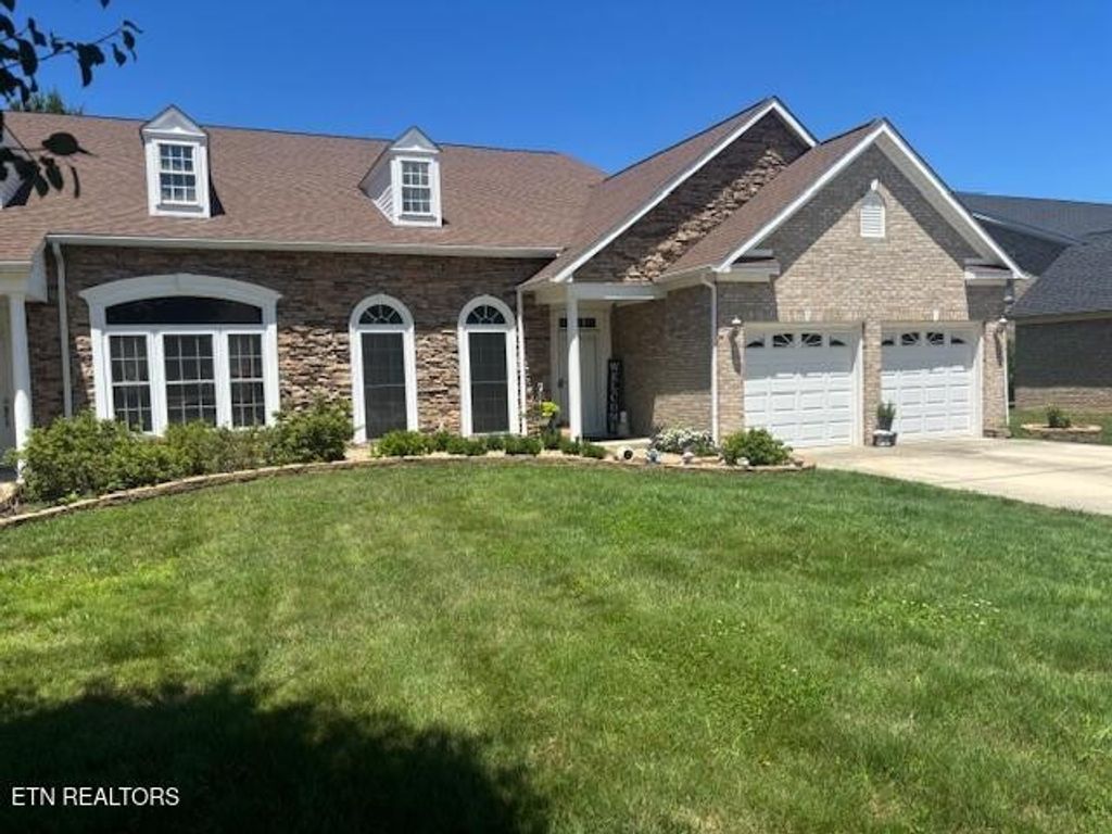 29 Broadleaf Place, Crossville, TN 38555