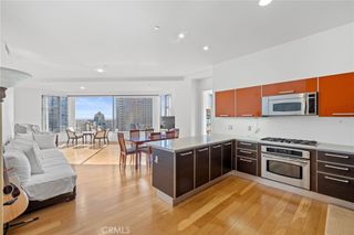 801 S Grand 1611, Los Angeles, CA 90017