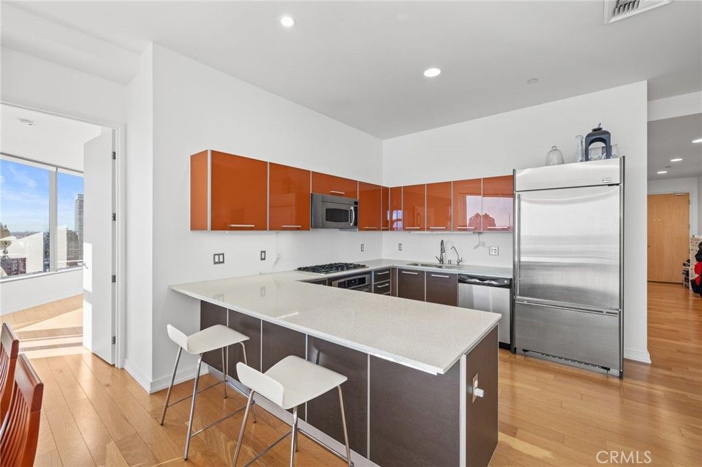 801 S Grand 1611, Los Angeles, CA 90017 — photo 3