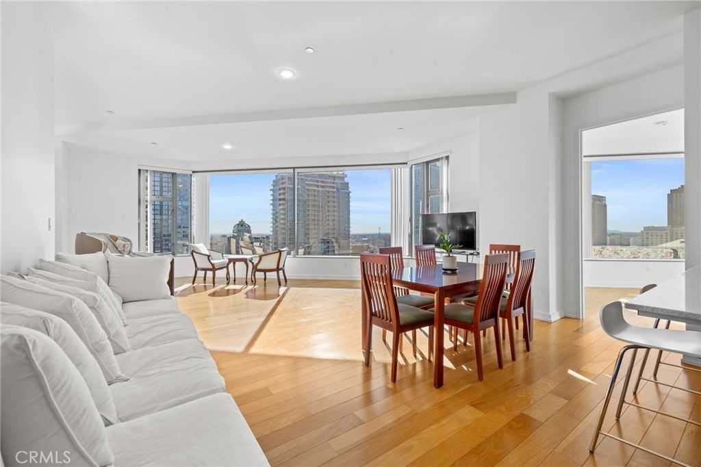 801 S Grand 1611, Los Angeles, CA 90017 — photo 4