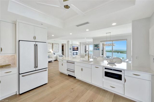 4951 Bonita Bay BLVD # 2205, Bonita Springs, FL 34134