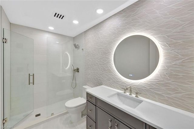 4951 Bonita Bay BLVD # 2205, Bonita Springs, FL 34134