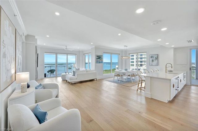 4951 Bonita Bay BLVD # 2205, Bonita Springs, FL 34134