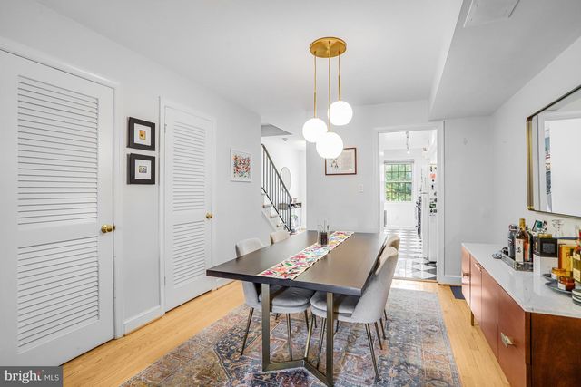 213 9TH ST SE, Washington, DC 20003