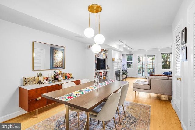 213 9TH ST SE, Washington, DC 20003