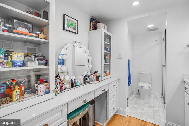 213 9TH ST SE, Washington, DC 20003