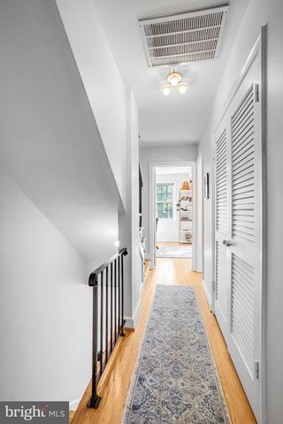 213 9TH ST SE, Washington, DC 20003