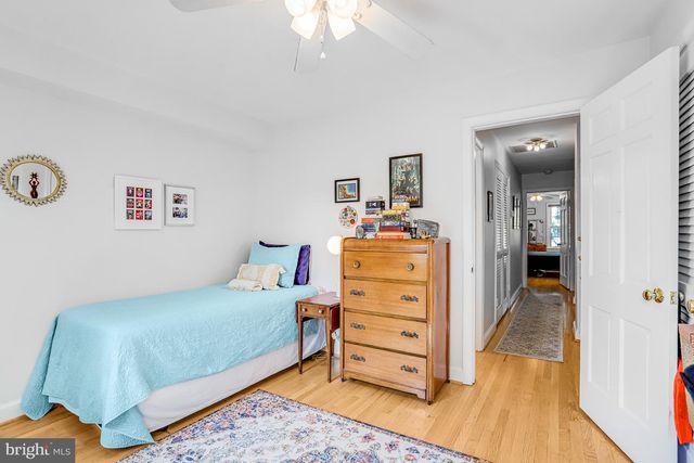 213 9TH ST SE, Washington, DC 20003