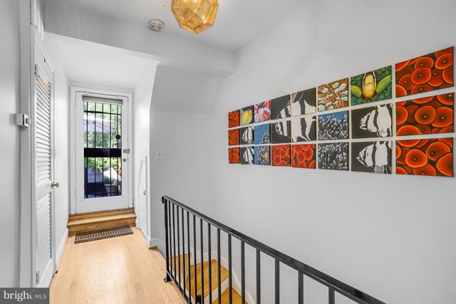 213 9TH ST SE, Washington, DC 20003