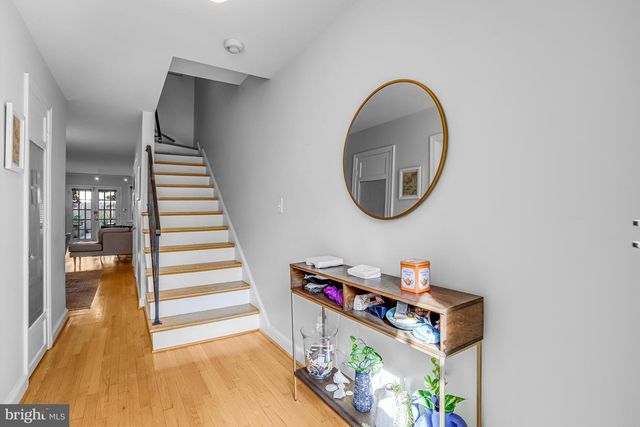 213 9TH ST SE, Washington, DC 20003