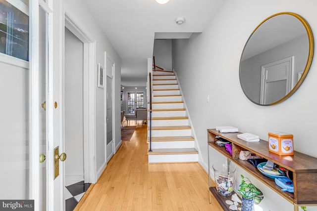 213 9TH ST SE, Washington, DC 20003