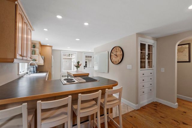 200 Main St, Acton, MA 01720