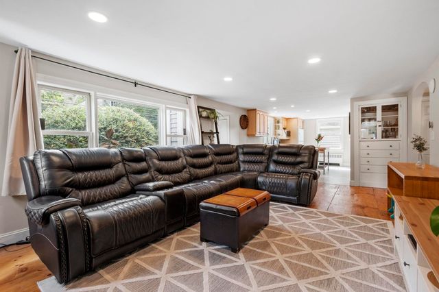 200 Main St, Acton, MA 01720