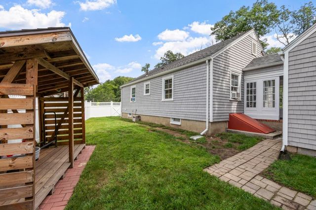 200 Main St, Acton, MA 01720
