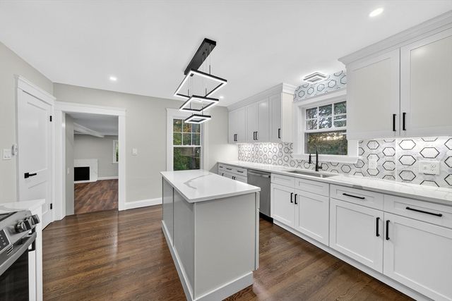 3360 Diamond Hill Rd, Cumberland, RI 02864