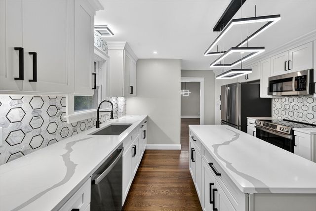 3360 Diamond Hill Rd, Cumberland, RI 02864