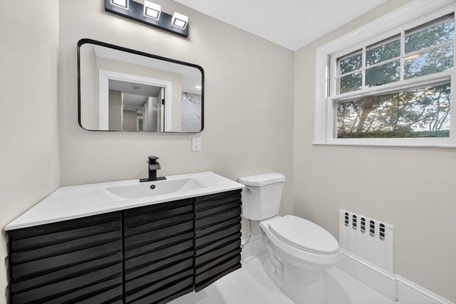 3360 Diamond Hill Rd, Cumberland, RI 02864