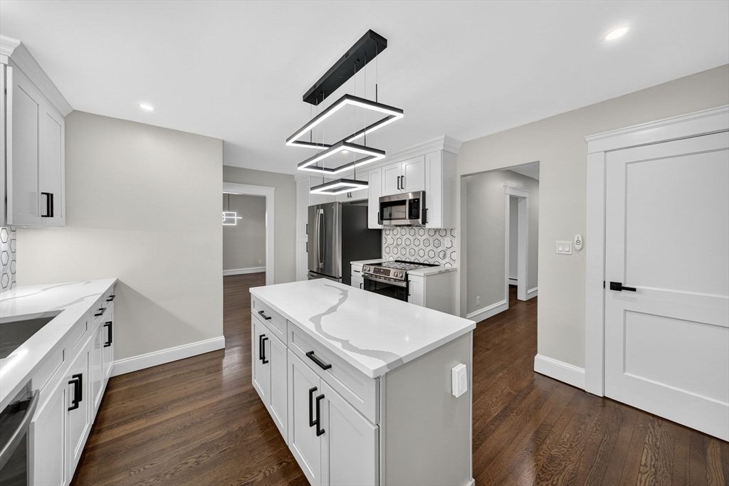 3360 Diamond Hill Rd, Cumberland, RI 02864