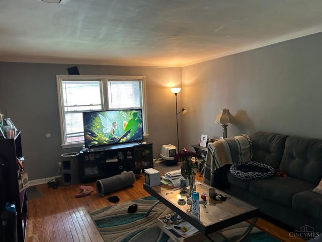2345 Losantiville Avenue, Golf Manor, OH 45237