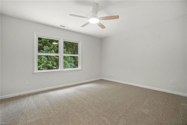 533 Warrick RD, Chesapeake, VA 23322