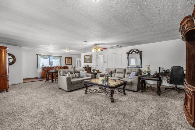 748 Rocky Ridge Lane, Weatherford, TX 76085