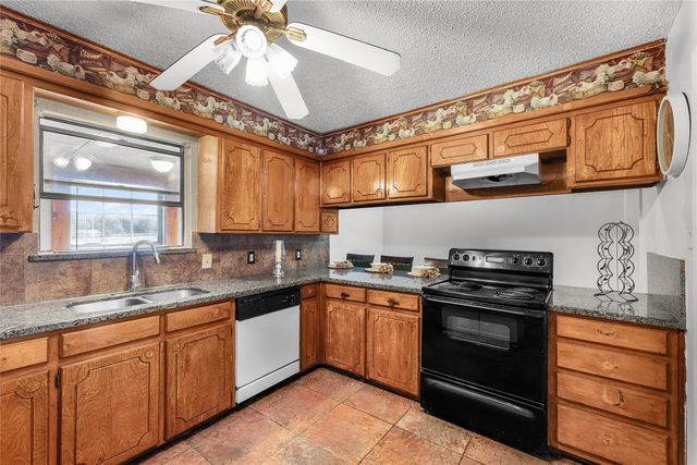 748 Rocky Ridge Lane, Weatherford, TX 76085