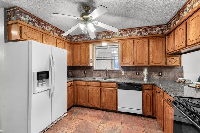 748 Rocky Ridge Lane, Weatherford, TX 76085