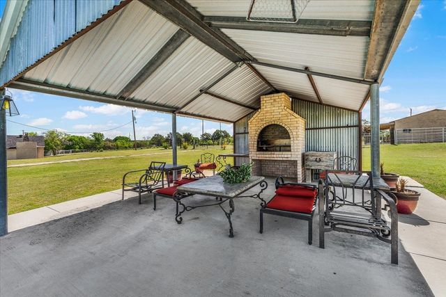 748 Rocky Ridge Lane, Weatherford, TX 76085