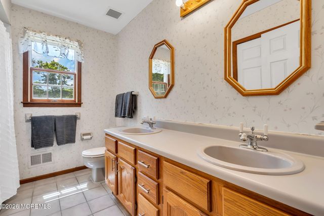 43 S Westfield Road, Howell, NJ 07731
