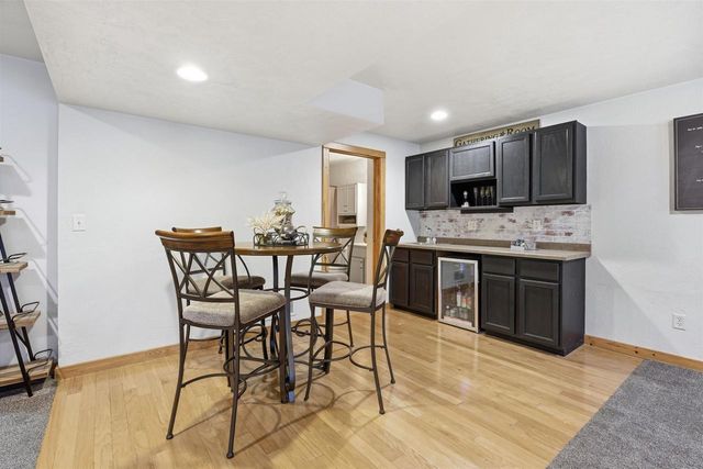 E8958 BROKEN BRANCH LANE, New London, WI 54961