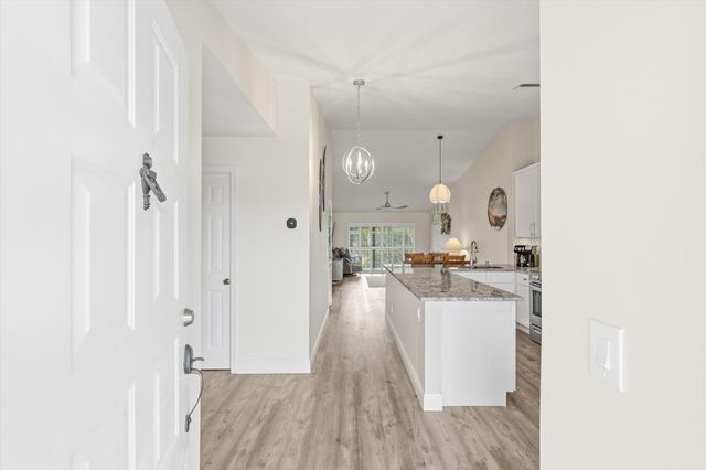 1102 N Keystone Drive N C, Jupiter, FL 33458