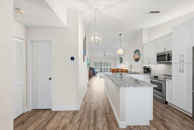 1102 N Keystone Drive N C, Jupiter, FL 33458