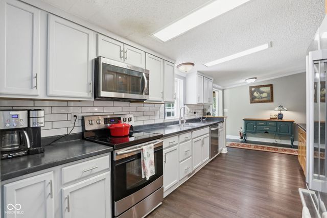 520 W 4th Street, Sheridan, IN 46069