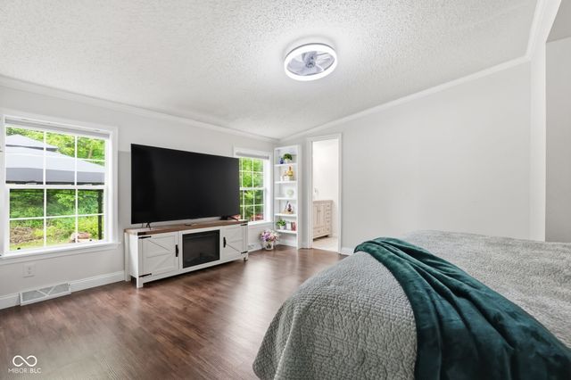 520 W 4th Street, Sheridan, IN 46069