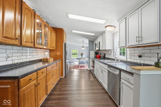 520 W 4th Street, Sheridan, IN 46069