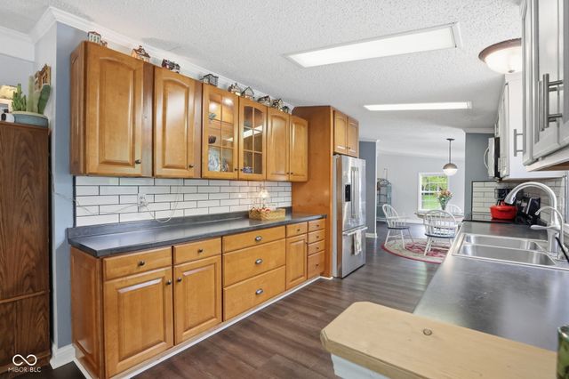 520 W 4th Street, Sheridan, IN 46069