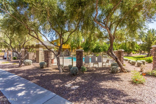 2024 S BALDWIN -- 11, Mesa, AZ 85209
