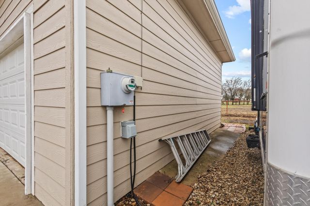 293 Redden Road, Van Alstyne, TX 75495