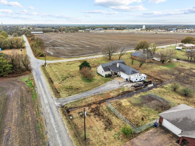 293 Redden Road, Van Alstyne, TX 75495