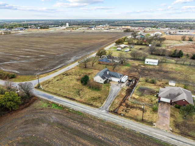 293 Redden Road, Van Alstyne, TX 75495