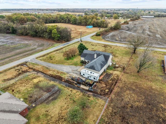 293 Redden Road, Van Alstyne, TX 75495
