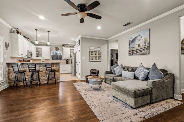 293 Redden Road, Van Alstyne, TX 75495